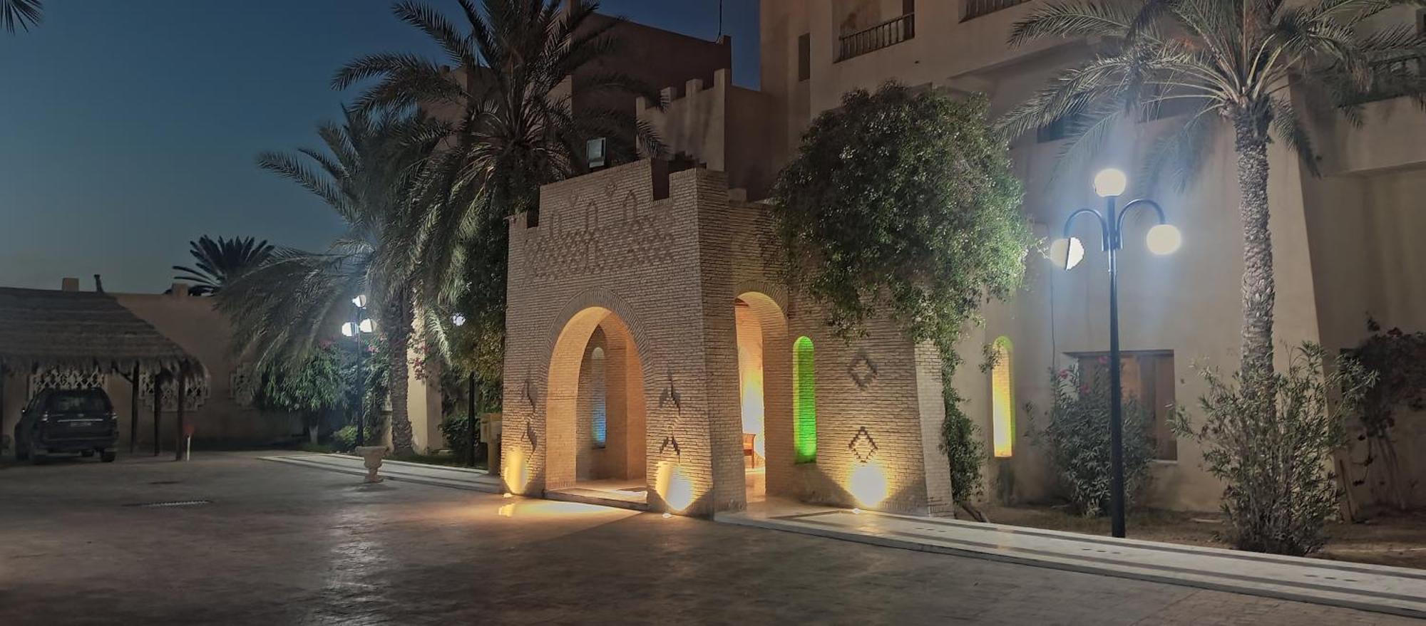 Hotel Sahara Douz Esterno foto